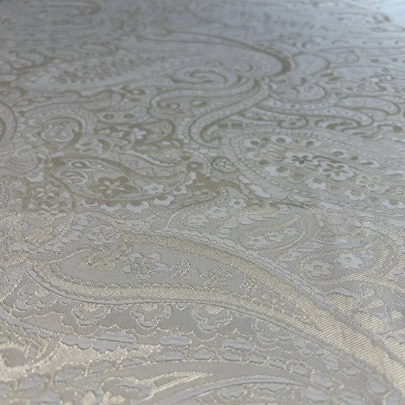 رومیزی رزین تاژ مدل بته جقه سایز 150x150 سانتی‌متر