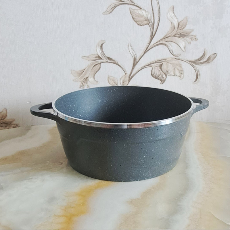 سرویس قابلمه چدنی 8 پارچه لایف استایل مدل BEST