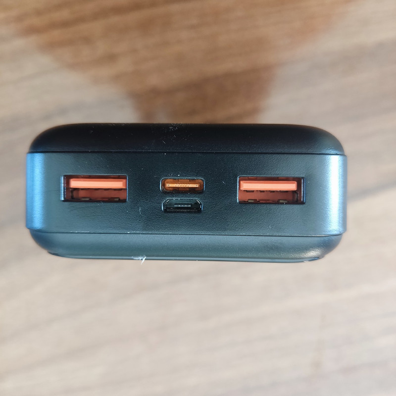 پاور بانک 22.5 وات ریان مدل RY202 ظرفیت 20000 میلی آمپر ساعت همراه کابل USB-C