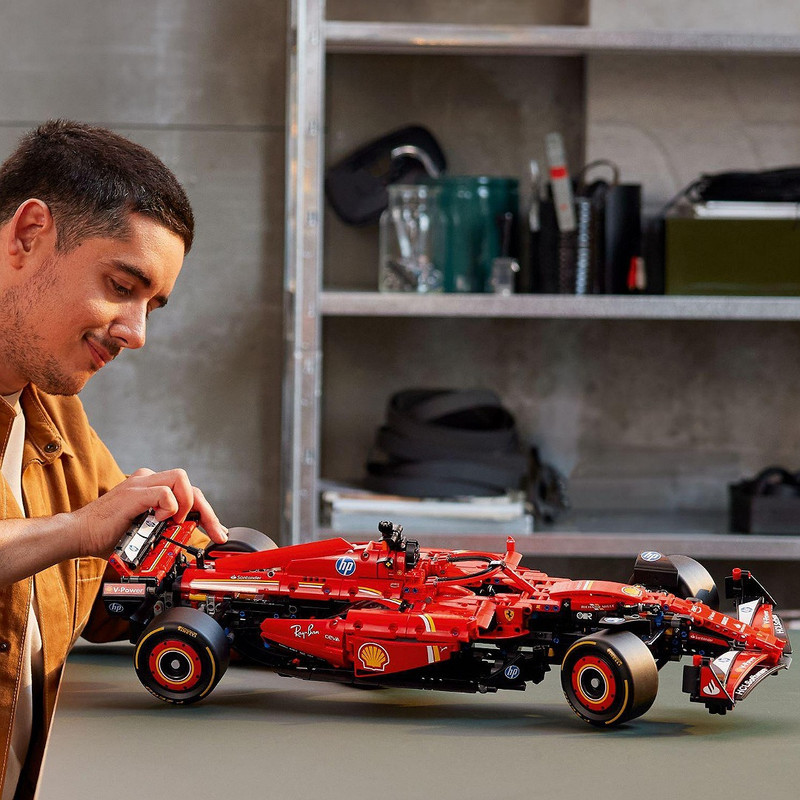 لگو سری تکنیک Ferrari SF-24 F1 Car کد 42207