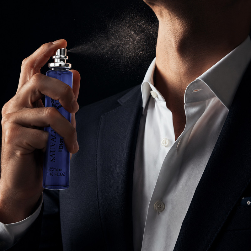 ادو پرفیوم مردانه هارلینگن مدل Sauvage Dior با رایحه خنک حجم 35 میلی لیتر