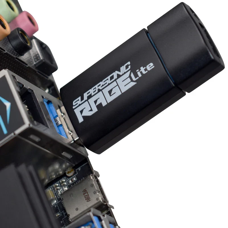 فلش مموری پتریوت مدل Patriot RAGE LITE ظرفیت 256 گیگابایت USB 3.2 Gen 1 با سرعت خواندن 120 مگابایت بر ثانیه، مقاوم در برابر آب، ضربه، شوک، لرزش و گرد و غبار، طراحی کشویی محافظ پورت