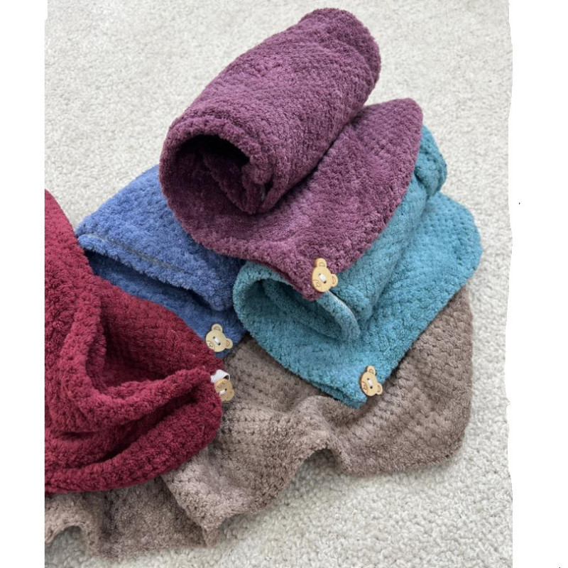حوله کلاهی ویراگیتا مدل تدی سایز 60x35 سانتی متر