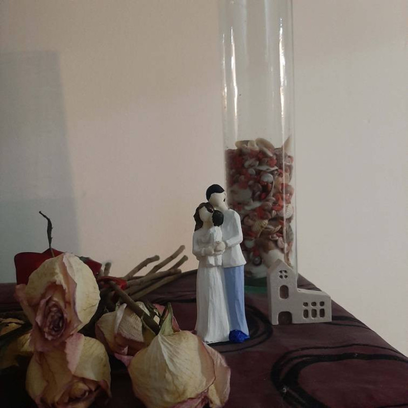 مجسمه سنگی مدل زوج و کودک