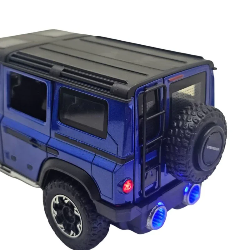 ماکت ماشین ناب سل مدل لندروور پاژن آفرود دودزا فلزی موزیکال چراغدار عقب کش کد Land Rover Offroad Pageant Smoked Metal Musical Lighted