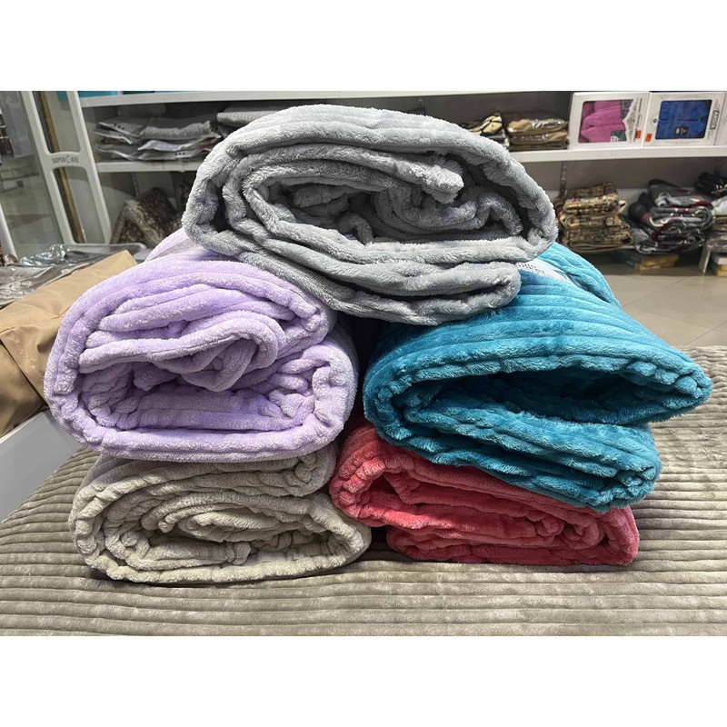 پتو مسافرتی مدل پلیسه کد p1 سایز 160x220 سانتی متر