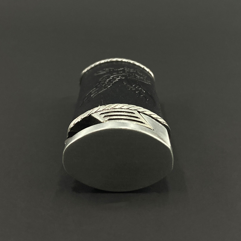 فندک مدل سنگی چرمی طرح عقاب کد DKD-1517