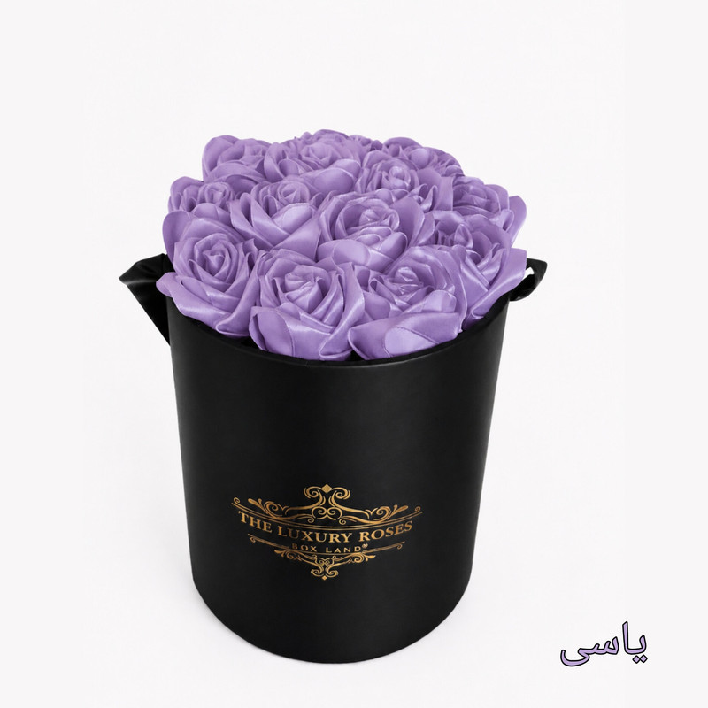 باکس گل مصنوعی مدل رز روبانی 13 شاخه