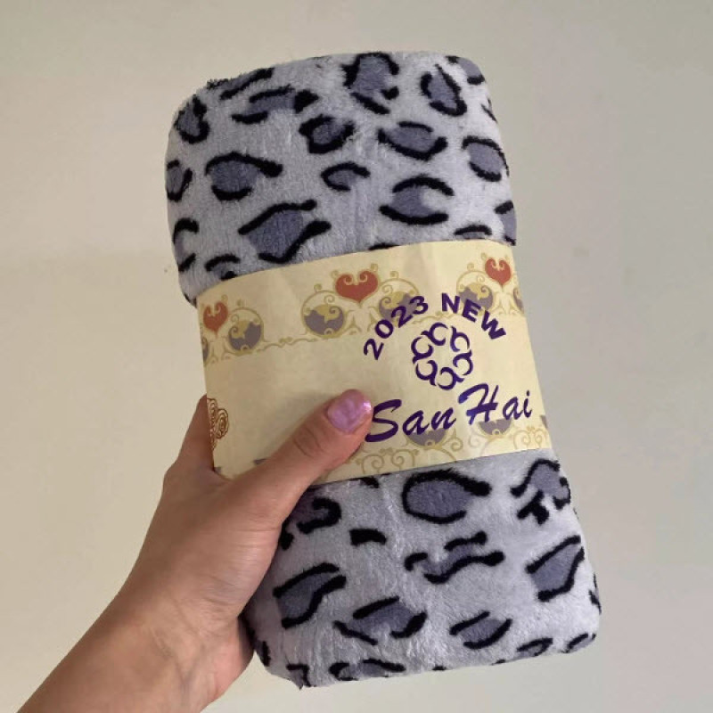حوله استخری مدل پلنگی سایز 60x120 سانتی متر