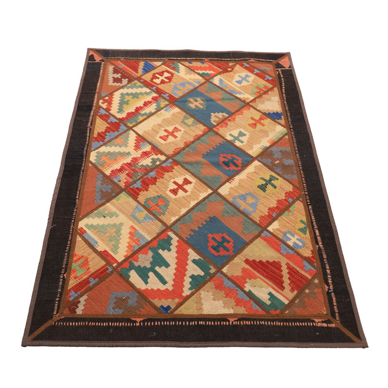 کلاژ گلیم و جاجیم دستباف 1.5 متری مدل قشقایی کد 4040506