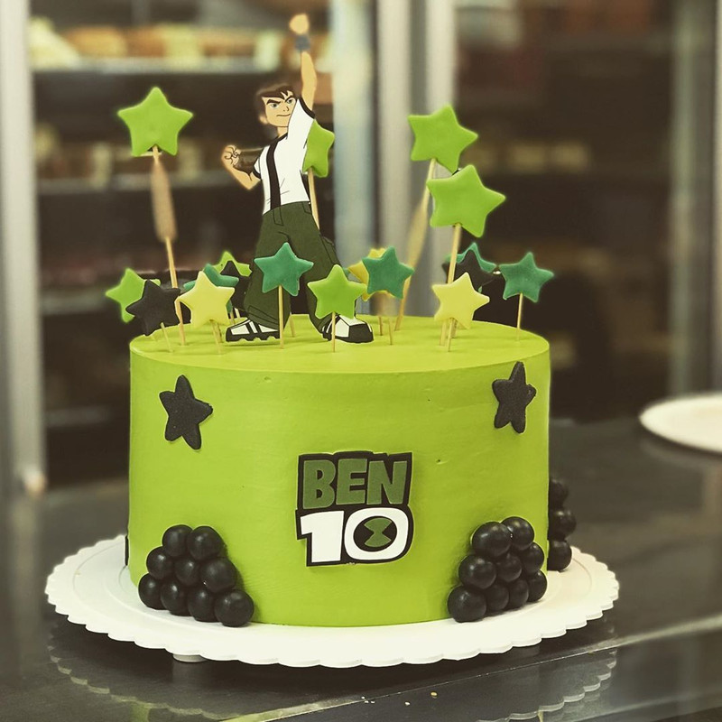 تاپر تزیین کیک بهگز مدل Ben 10 مجموعه 2 عددی