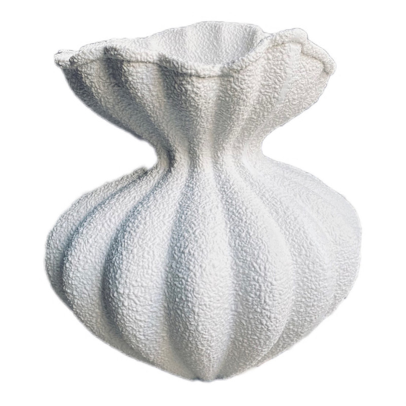 گلدان دکوری مدل مینیمال ابعاد 18x18x24 سانتی‌متر وزن 1000 گرم طراحی خاص و مناسب دکوراسیون داخلی