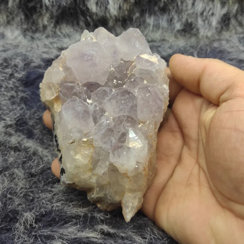 سنگ راف آمیتیست مدل  کریستالی کد CM7704