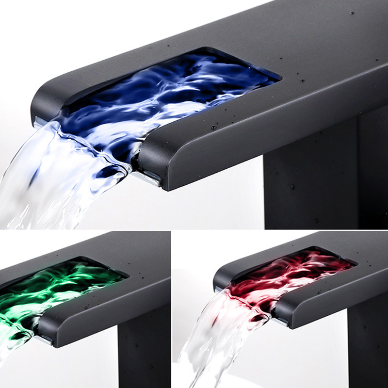 شیر روشویی مدل لوکس LED-B