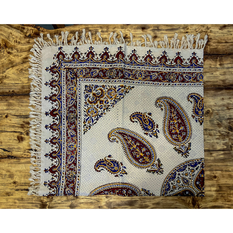 رومیزی قلمکار مدل ممتاز طرح بته جقه کد A100