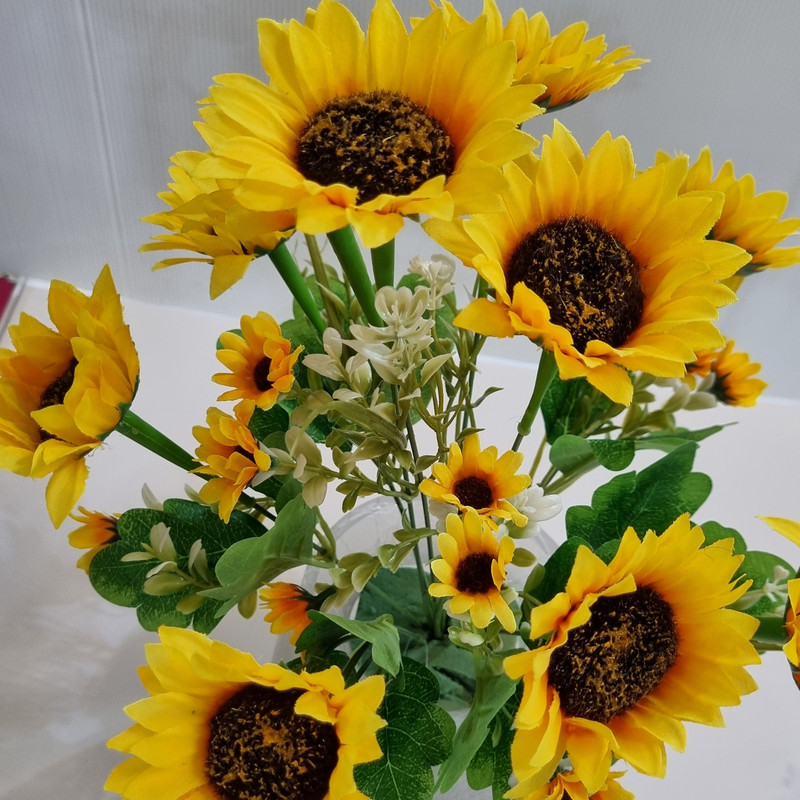 گل مصنوعی بوته آفتابگردان 10 گل، پارچه‌ای، ابعاد 40×23×23 سانتی‌متر، وزن 80 گرم