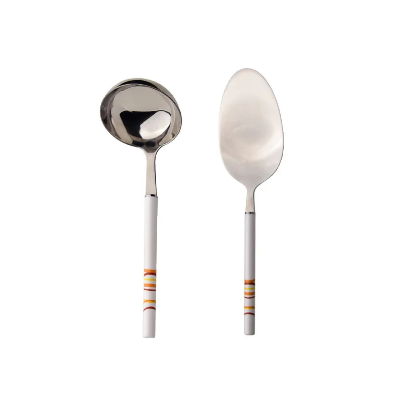 کفگیر و ملاقه سی اند اس طرح گرد