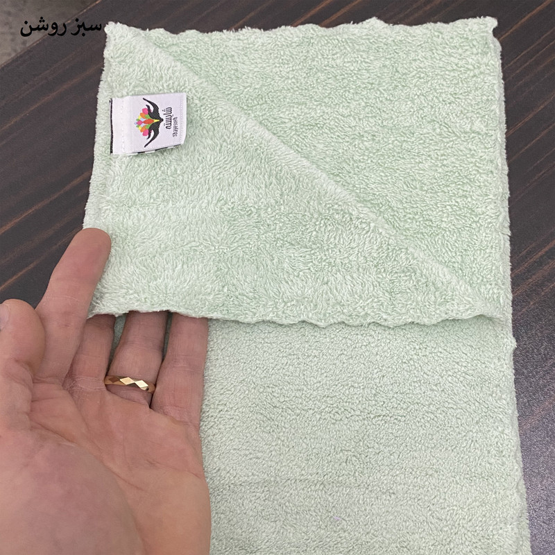 حوله دستی شایسته مدل تارا سایز 32X72 سانتی متر