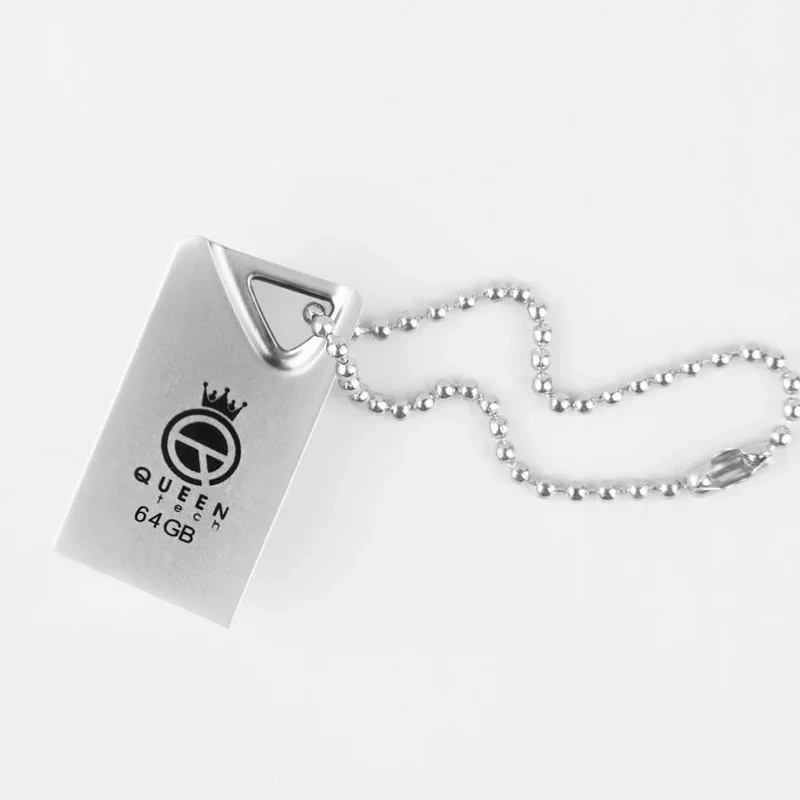 فلش مموری کوئین تک مدل GLINK ظرفیت 64 گیگابایت با رابط USB 2.0، بدنه فلزی مقاوم در برابر آب و ضربه، طراحی فشرده و زنجیر محافظ، سرعت انتقال 30 مگابایت بر ثانیه، سازگار با انواع سیستم‌عامل‌ها و دستگاه‌های USB