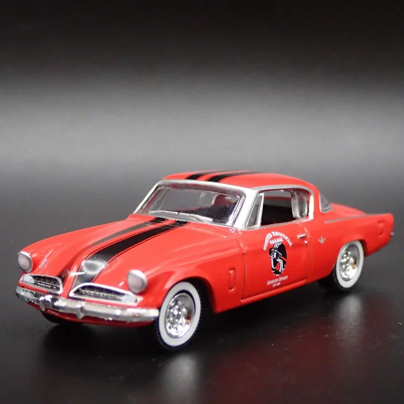 ماکت ماشین بازی گرین‌لایت مدل 1954 Studebaker Commander Starliner
