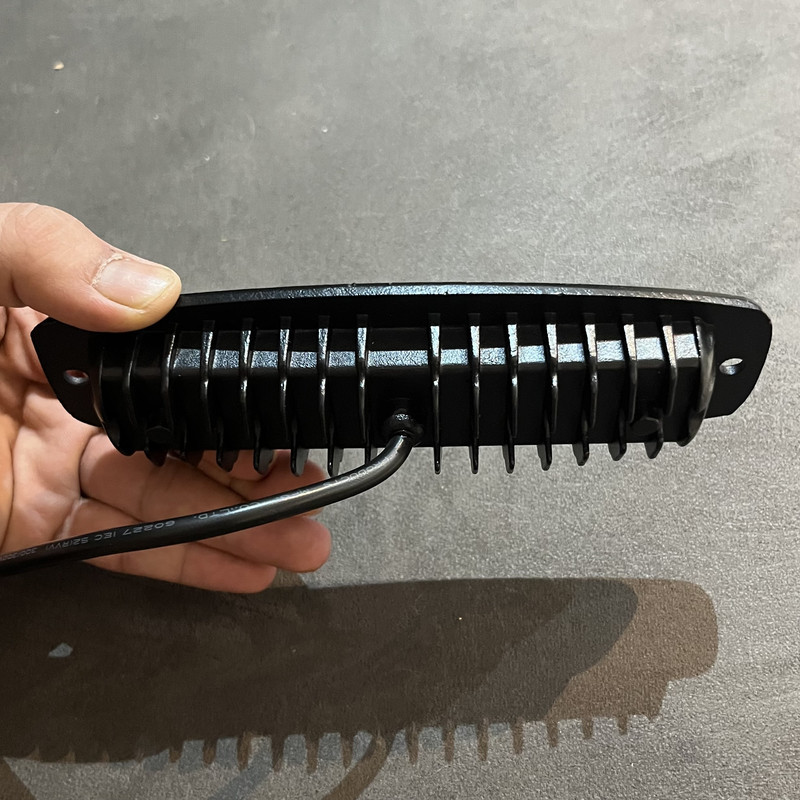 پروژکتور خطی خودرو مدل تک رنگ لبه دار