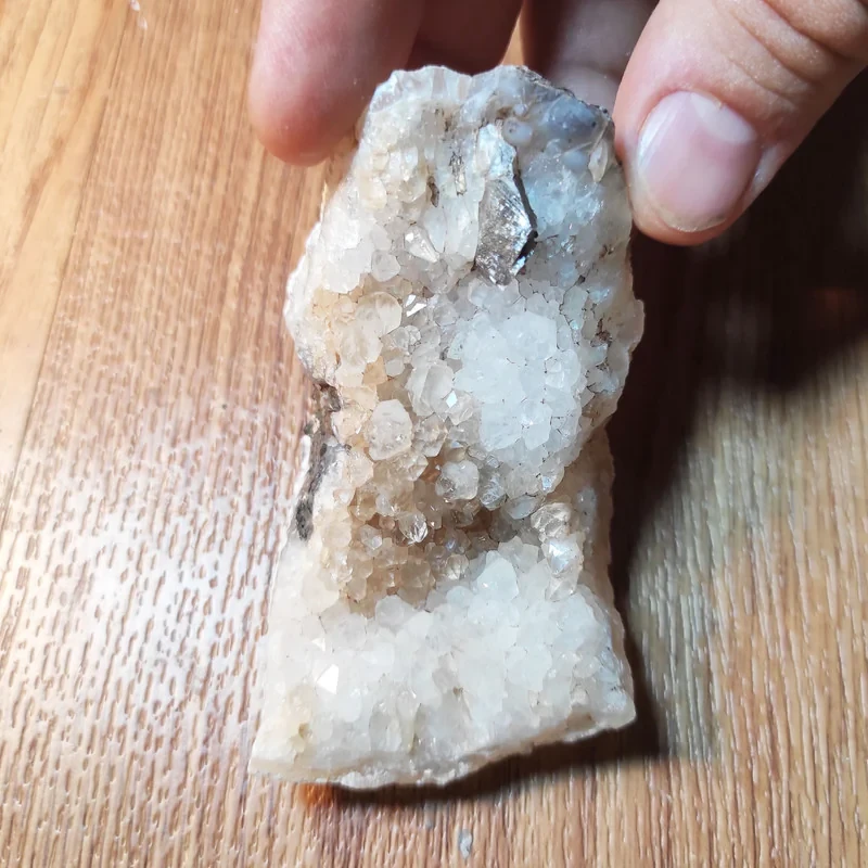 سنگ راف کوارتز مدل کریستالی K534