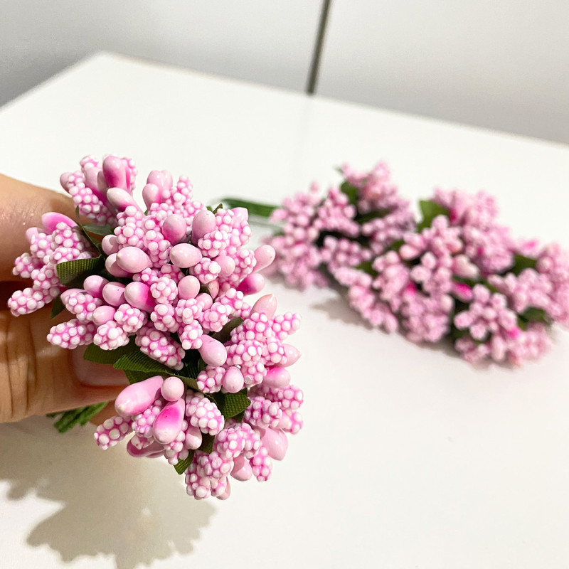 گل مصنوعی پرچمی 4 دسته 40 گل با ابعاد 18x6x5 سانتی‌متر و وزن 50 گرم