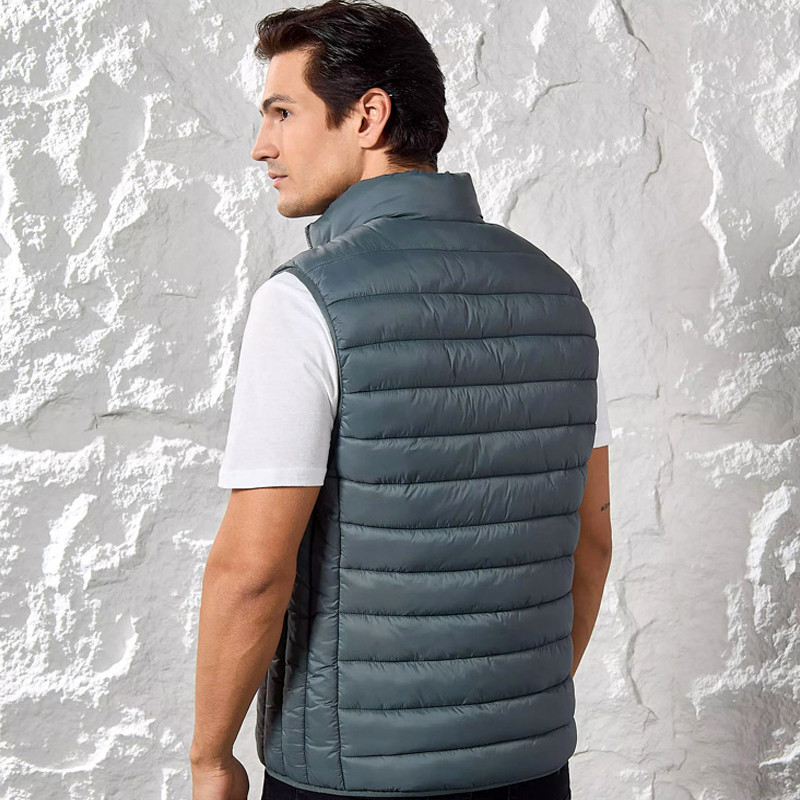 پافر مردانه مکس مدل Plain Sleeveless