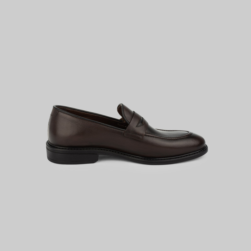 کفش رسمی مردانه چرم طبیعی ورنو مدل vr7036a
