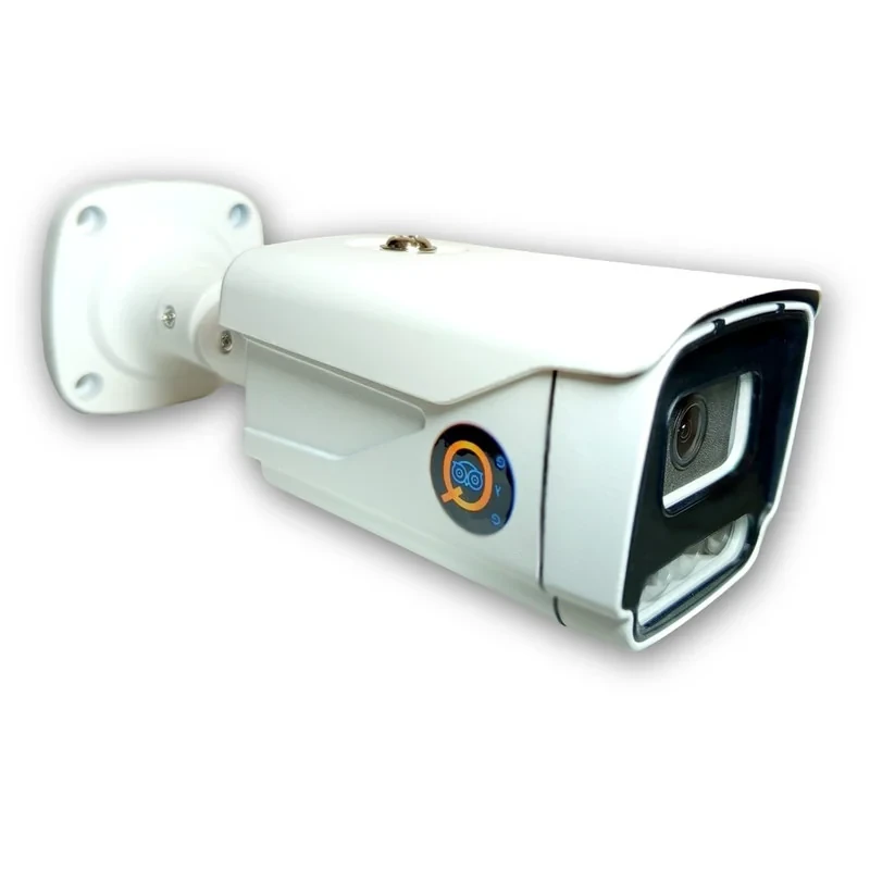 دوربین مداربسته آنالوگ آی کیو مدل 360 کد US با حسگر CMOS، رزولوشن 2 مگاپیکسل، زاویه دید 100 درجه، تشخیص هوشمند شرایط آب و هوایی و اتصال باسیم BNC، مناسب استفاده فضای باز با مقاومت در برابر باران و برف