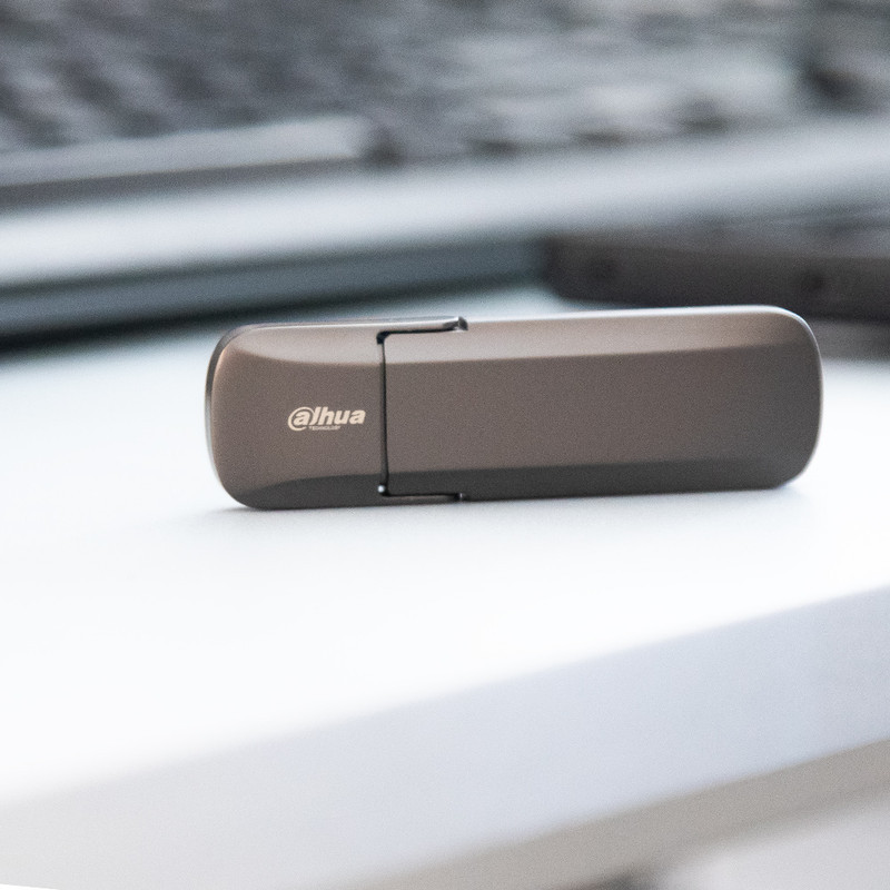 اس اس دی اکسترنال داهوا مدل S806 ظرفیت 512 گیگابایت رابط USB 3.2 Gen2