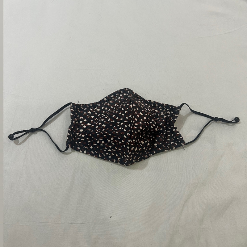 ماسک پارچه‌ای دو لایه آی ام مدل Cor20 بسته 5 عددی