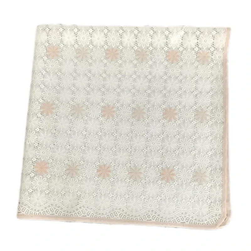 سفره 6 نفره مدل رویال طرح گیپور کد 07 سایز 150×100 سانتی متر