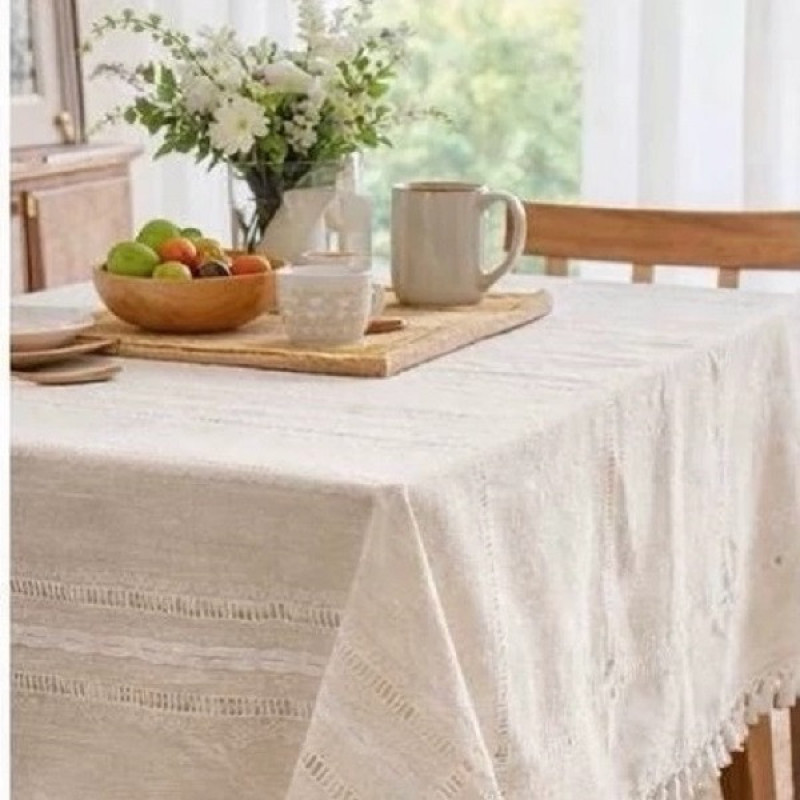 رومیزی مدل لینن سایز 140x140 سانتی‌متر