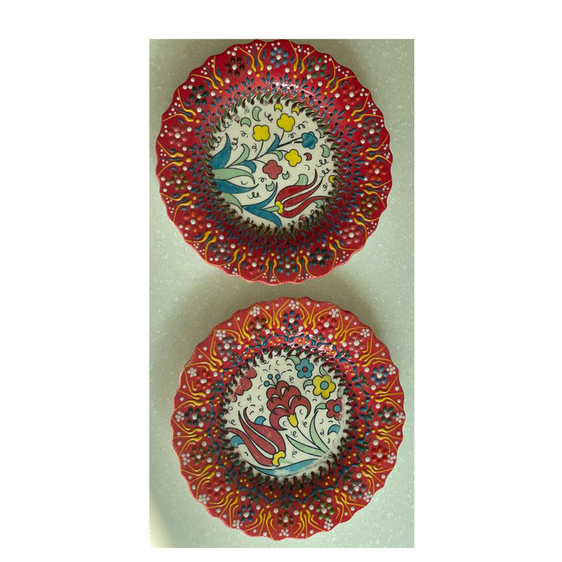 بشقاب میناکاری مدل نقش برجسته طرح لب کنگره ای کد 182 بسته 6 عددی