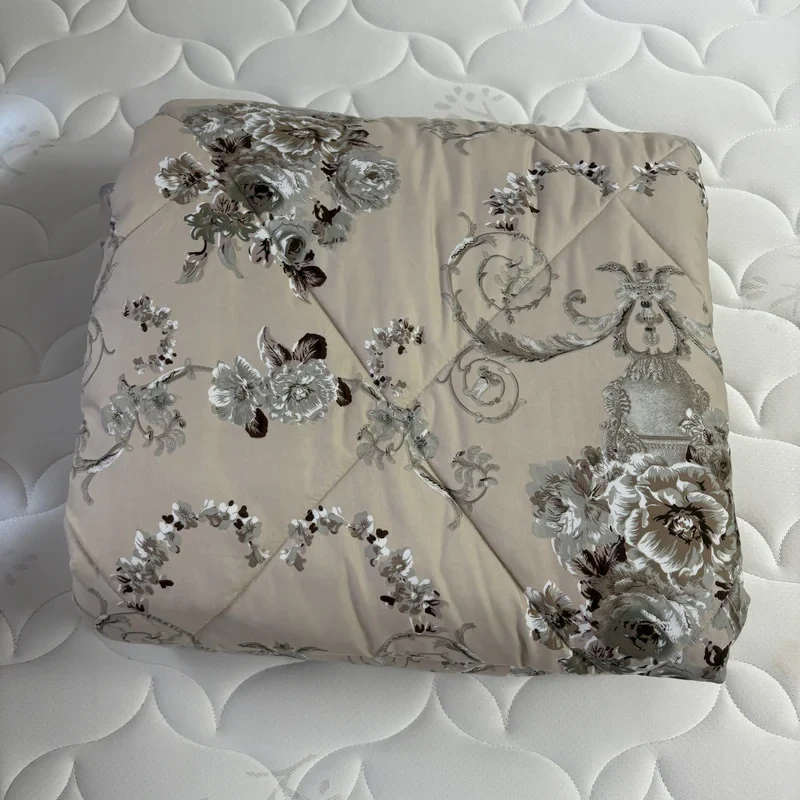 لحاف یک نفره مدل  بهاره سایز 160*240 سانتی متر