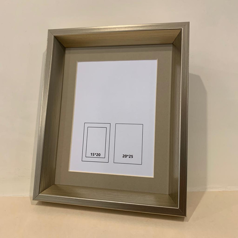 قاب عکس  مدل 363-802-20-P455 سایز 20×25 سانتی متر