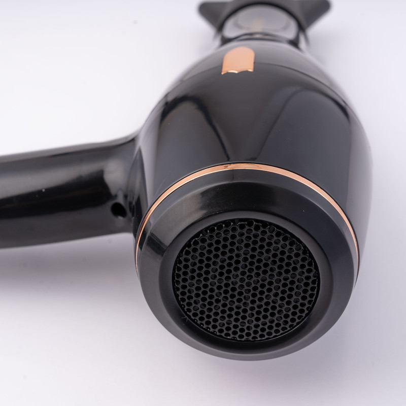 سشوار حرفه‌ای 2400 وات کنورث مدل KW-9030، موتور AC، وزن 1050 گرم، المنت فلز، دارای سری متمرکز‌کننده باریک، متمرکز‌کننده پهن با ویژگی صاف‌کنندگی، با قابلیت فناوری تولید یون