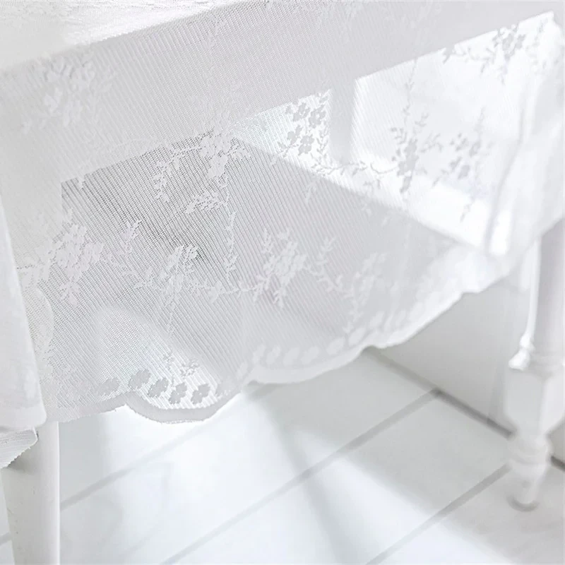 رومیزی انگلیش هوم مدل  Rina R180 سایز 180x1x0.5 سانتی‌متر