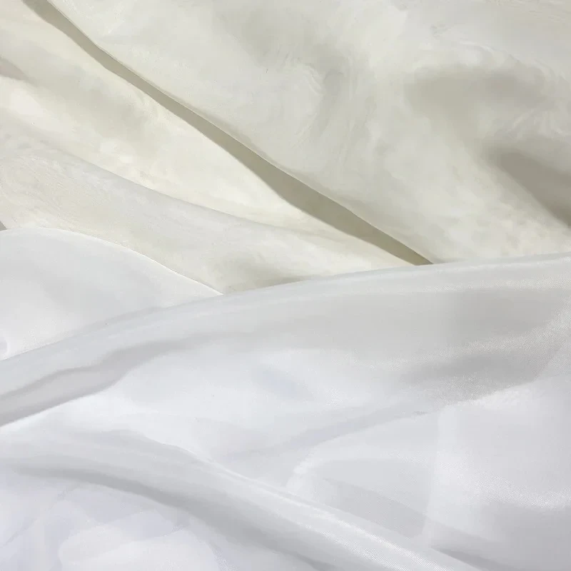 پرده اسپی توره مدل حریر ساده دوخت پلیسه ثابت سایز 280 × 250 سانتی‌متر