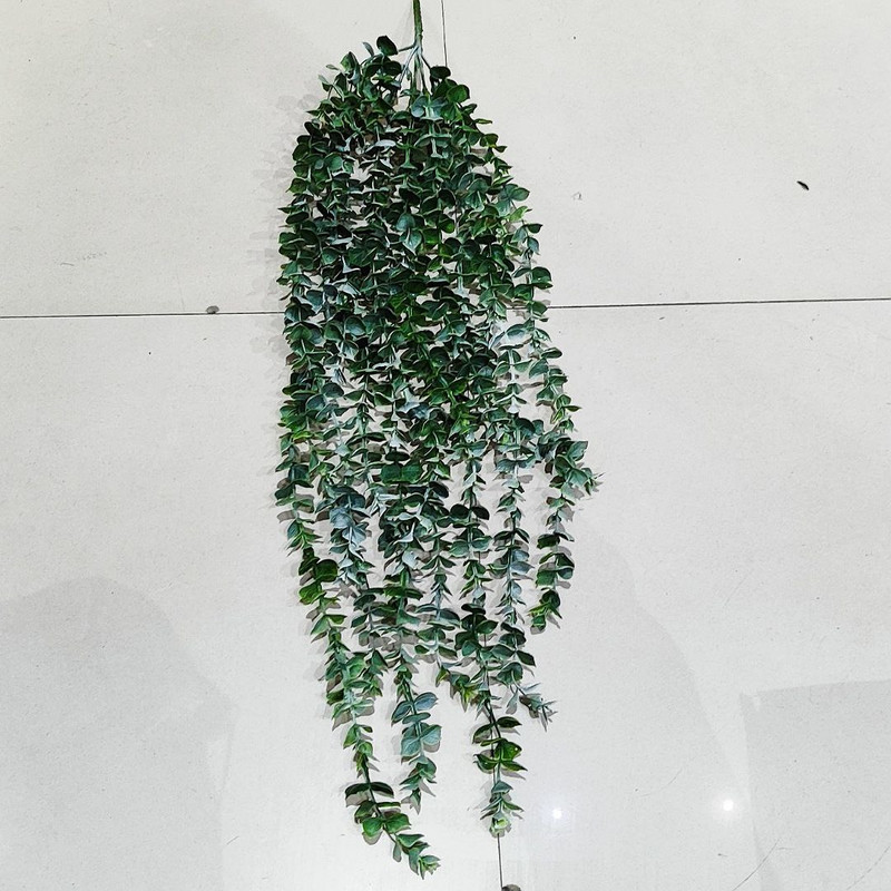 گل مصنوعی آویز شمشاد کد 16 از جنس پلاستیک با ابعاد 13×10×70 سانتی‌متر و وزن 110 گرم