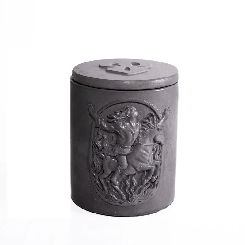 شمع استوانه ای معطر مدل سیاوش با رایحه کاج زمان اتمام 55 ساعت
