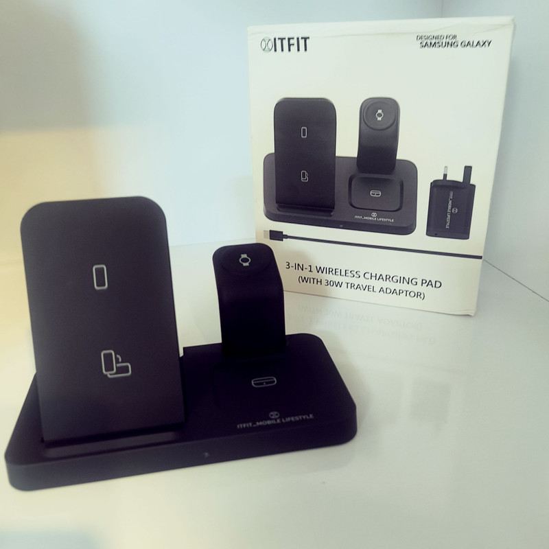 شارژر رومیزی 15 وات مدل wireless 3 in 1