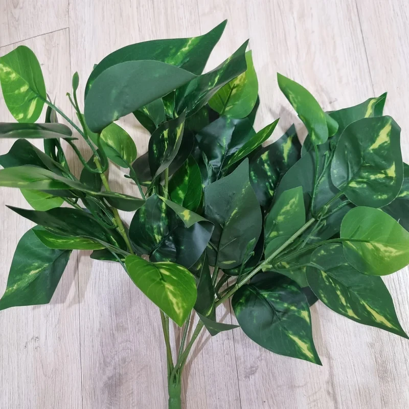 گل مصنوعی مدل بوته پتوس 6 شاخه