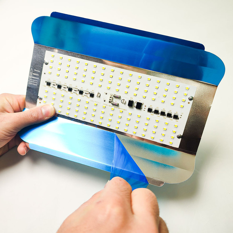 لامپ ال‌ای‌دی 200 وات مدل پروژکتوری پایه E27