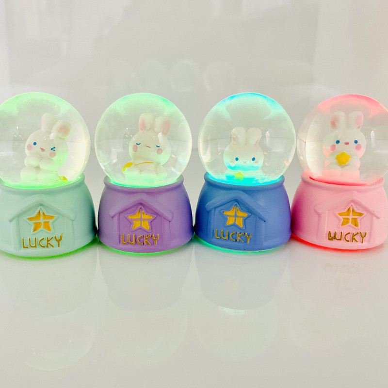 گوی چراغ‌دار مدل Lucky طرح بچه خرگوش خوش شانس کد ABCD1623.15