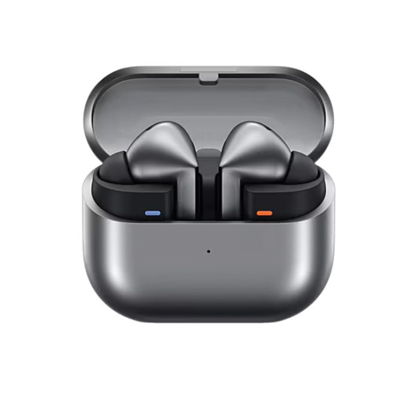 هدفون بلوتوثی سامسونگ مدل Galaxy Buds3 Pro دارای نویز کنسلینگ فعال (ANC)، درگاه شارژ USB Type-C، شارژ بی سیم، با قابلیت اتصال به چند دستگاه، پشتیبانی از فرمان لمسی، پشتیبانی از دستیار صوتی، مقاوم در برابر آب