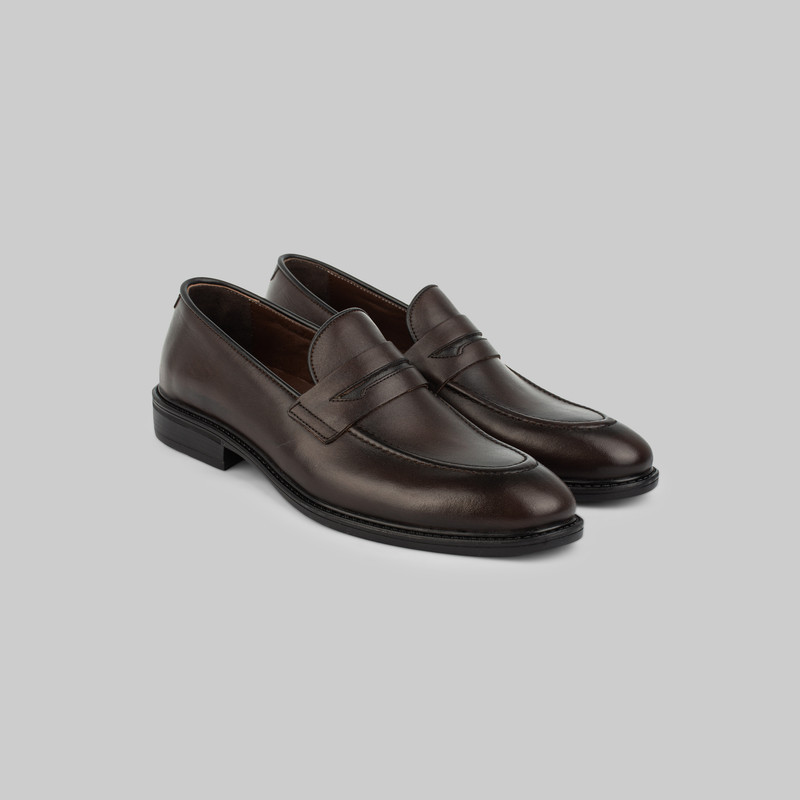 کفش رسمی مردانه چرم طبیعی ورنو مدل vr7036a