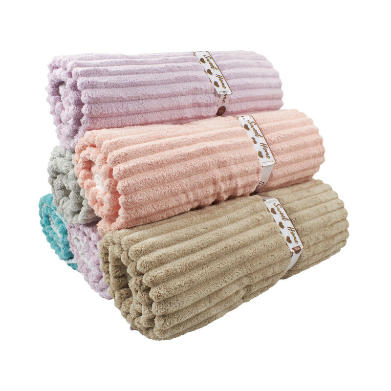 حوله استخری سوییت هوم مدل LUX02 سایز 70x140 سانتی متر