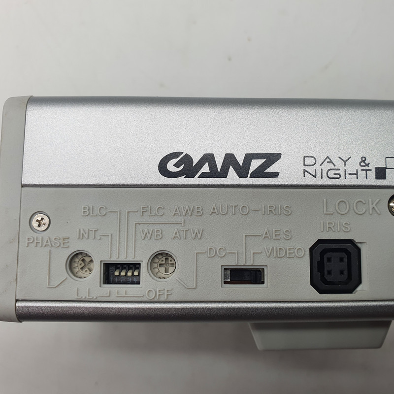 دوربین مداربسته آنالوگ گنز مدل ZC-NH258P